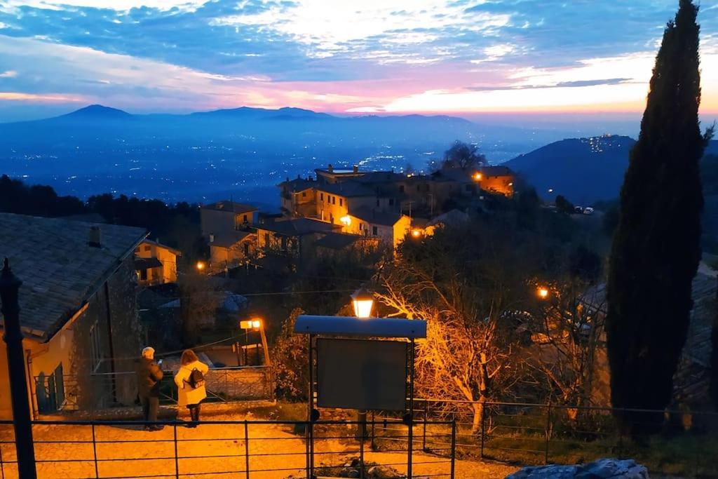 G-House Apartment Rocca di Cave Bagian luar foto