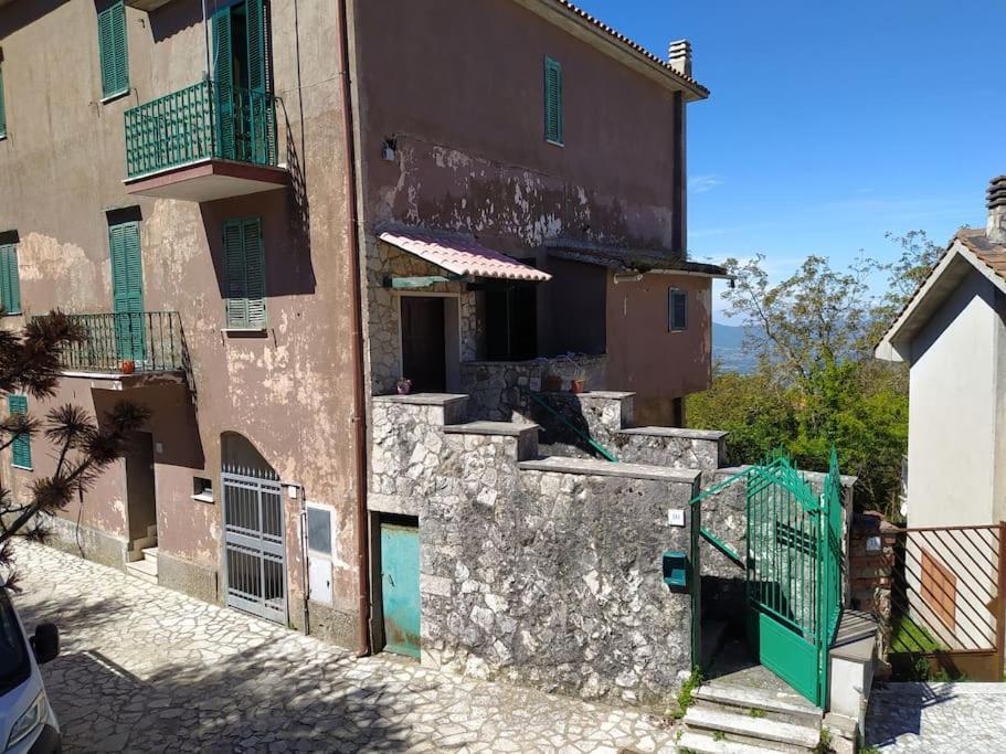 G-House Apartment Rocca di Cave Bagian luar foto
