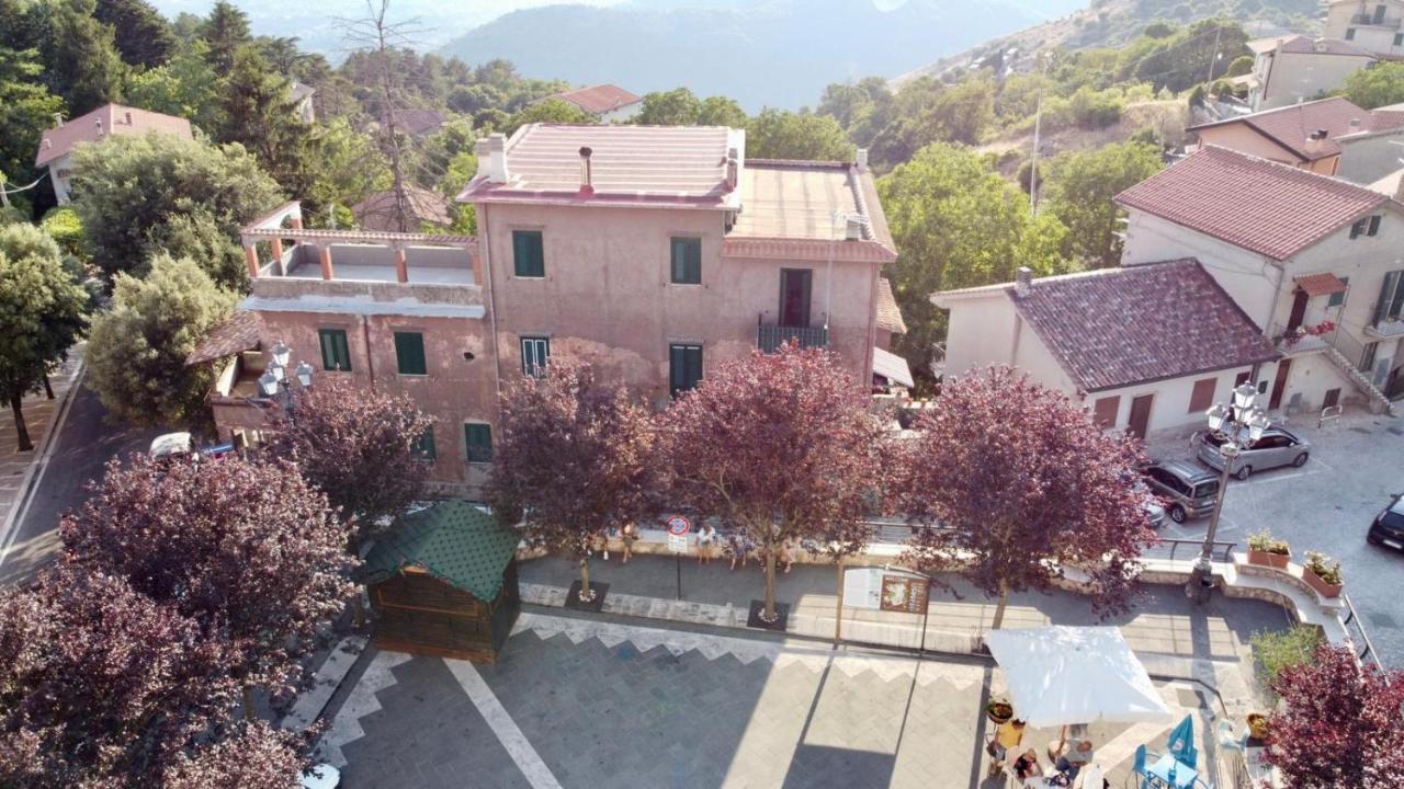 G-House Apartment Rocca di Cave Bagian luar foto