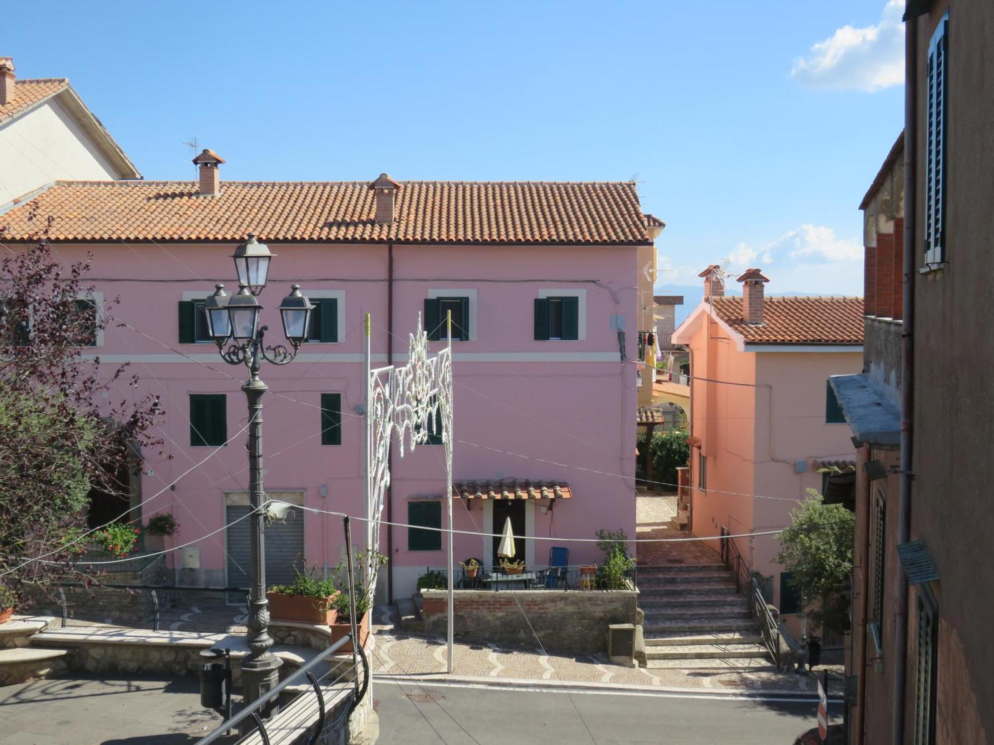 G-House Apartment Rocca di Cave Bagian luar foto